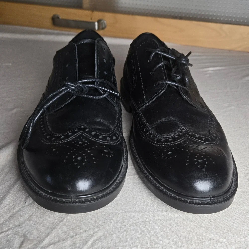 ECCO Wingtip Oxford Mens 9-9.5 Black Leather Brogue Dress Shoes Lace Up Like New